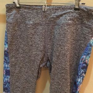 LulaRoe Jade Workout Pants- XL Peacocks